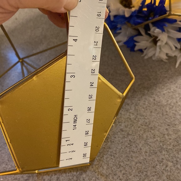 2 - Matte Gold Candle Holder W/Battery Operated Candle Can add Flowers  NWT - Picture 9 of 15